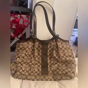 Large Brown Coach Shoulder Bag.